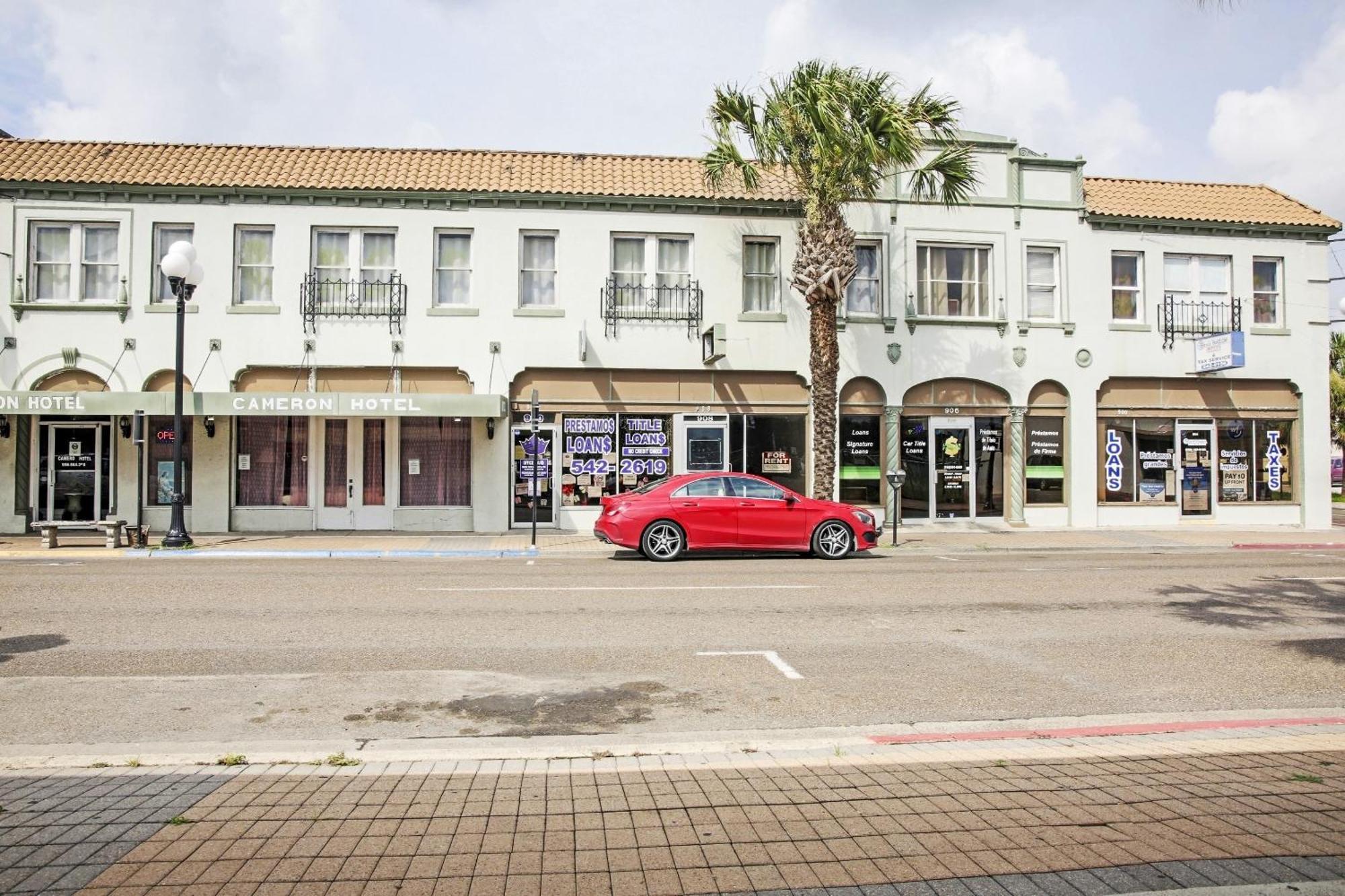 Oyo Historic Cameron Hotel Brownsville I-69E Buitenkant foto